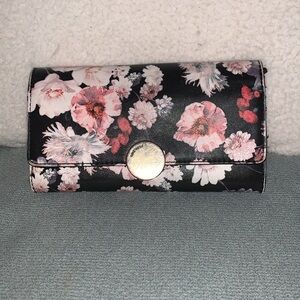 Nine West floral wallet